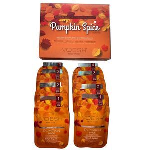 VOESH New York PUMPKIN SPICE PEDI In A Box Deluxe 2 Complet 4 Step Pedicure kits